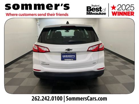 Used 2020 Chevrolet Equinox LS AWD/4WD image 4