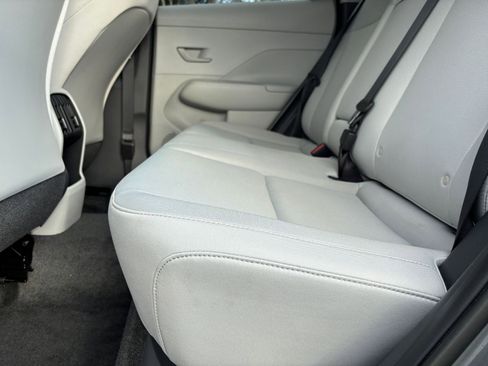 Used 2025 Hyundai Kona SEL image 28