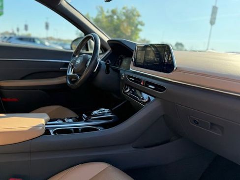 Used 2020 Hyundai Sonata Limited image 9