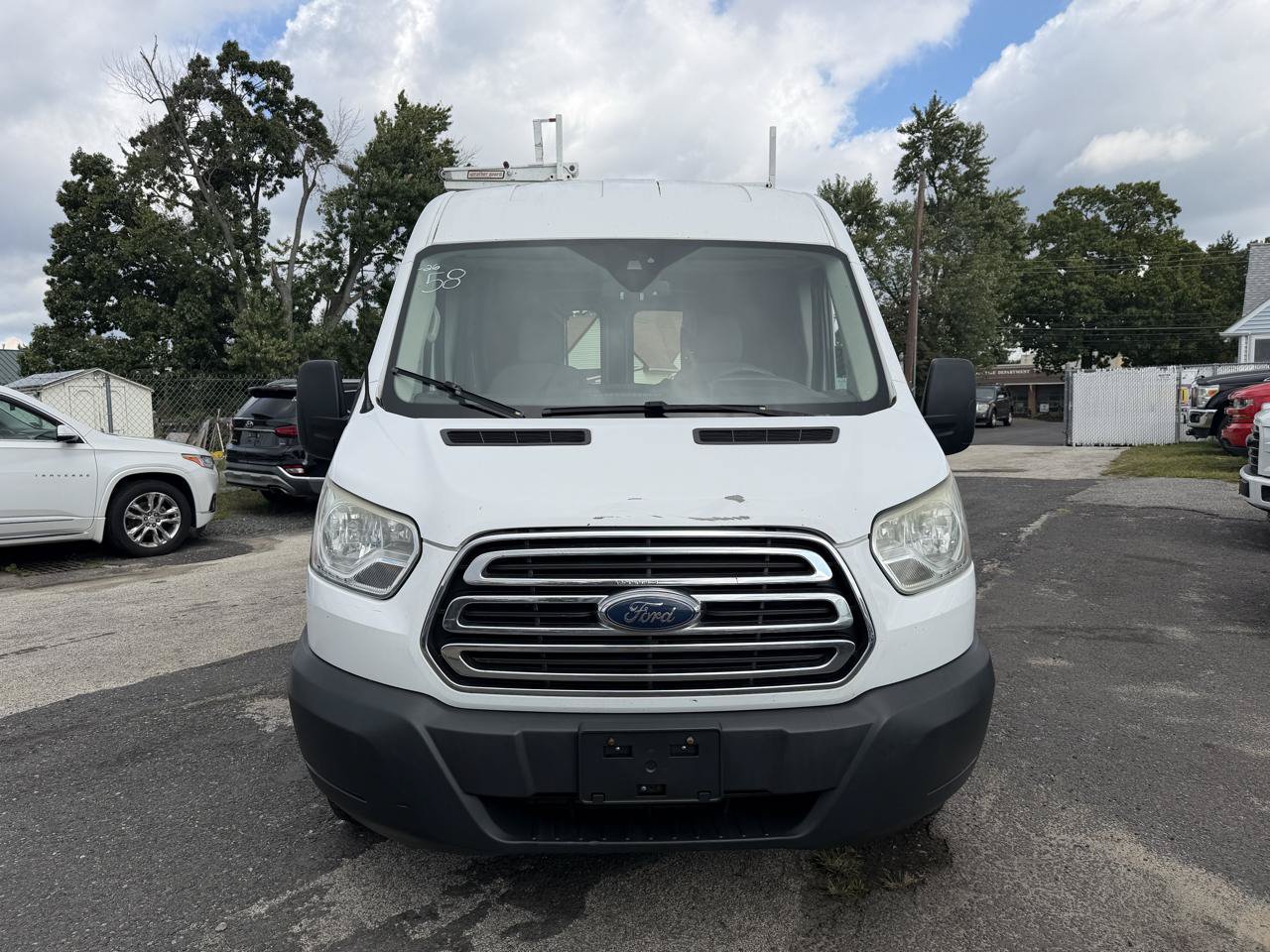 Used 2015 Ford Transit 250 148 Medium Roof w/ Exterior Upgrade Package RWD image 2