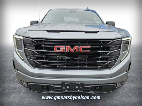 New 2025 GMC Sierra 1500 Elevation image 2