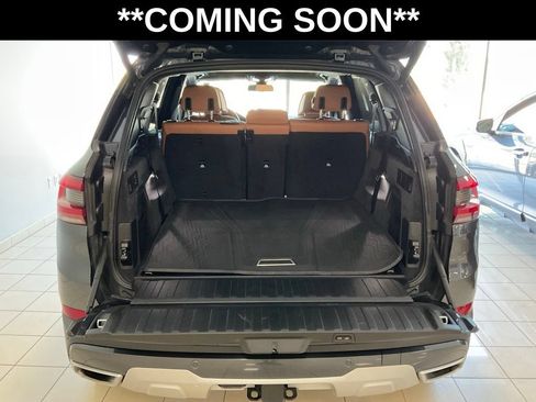 Used 2022 BMW X5 xDrive40i w/ Luxury Seating Package AWD/4WD image 23