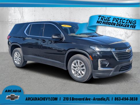 Used 2022 Chevrolet Traverse LS FWD image 1