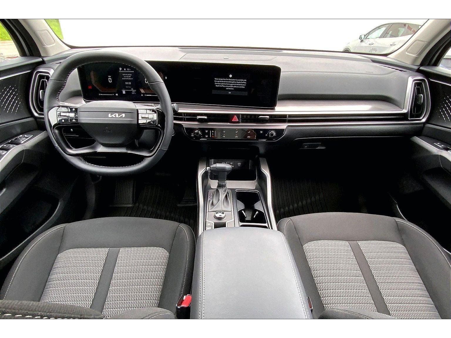 Used 2026 Kia Sorento LX FWD image 12