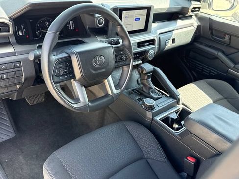 Used 2026 Toyota 4Runner SR5 AWD/4WD image 9