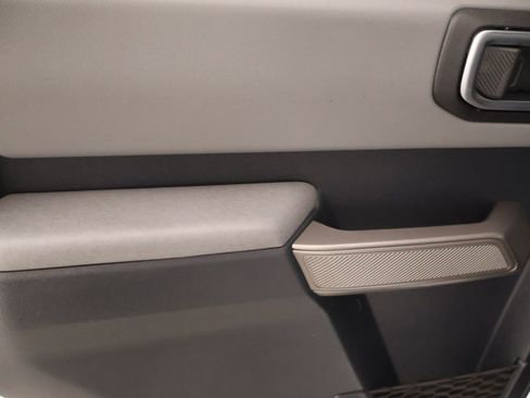 Used 2023 Ford Bronco Black Diamond image 17