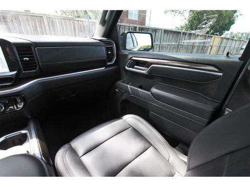 Used 2025 Chevrolet Silverado 1500 RST w/ Redline Edition RWD image 11