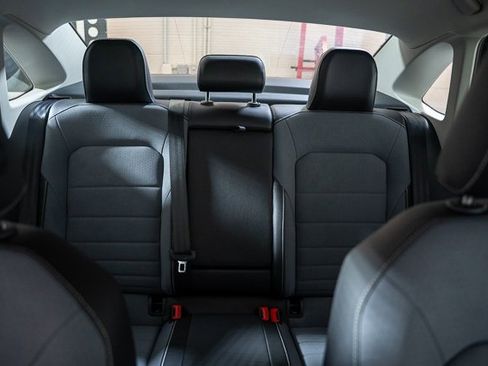 New 2025 Volkswagen Jetta SE image 33