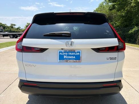 Certified 2026 Honda CR-V EX image 4