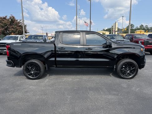 Used 2026 Chevrolet Silverado 1500 LT Trail Boss w/ Convenience Package II AWD/4WD image 11