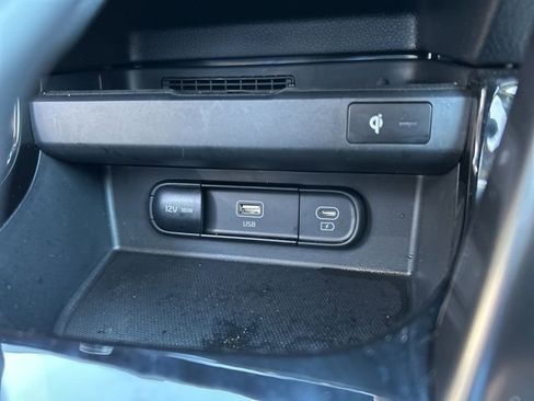 Used 2025 Kia Seltos EX image 17