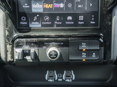 New 2026 RAM 1500 Big Horn AWD/4WD image 26