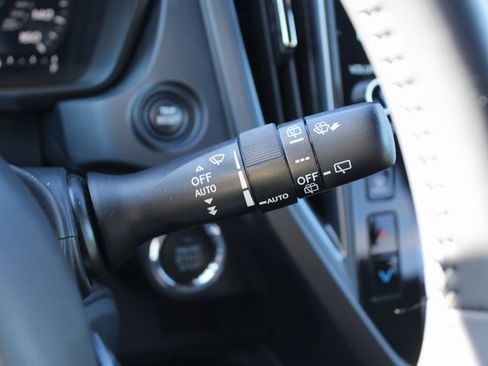 Used 2025 Subaru Forester Limited image 34