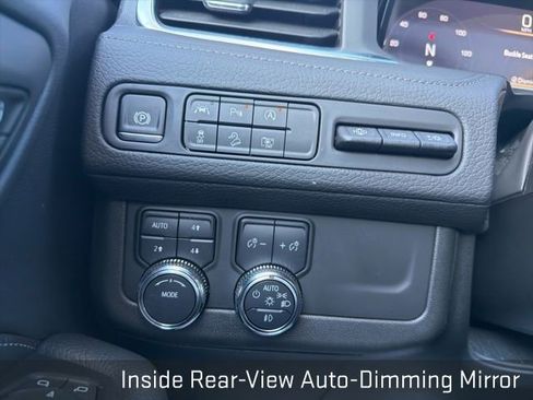Used 2024 GMC Yukon Denali image 43