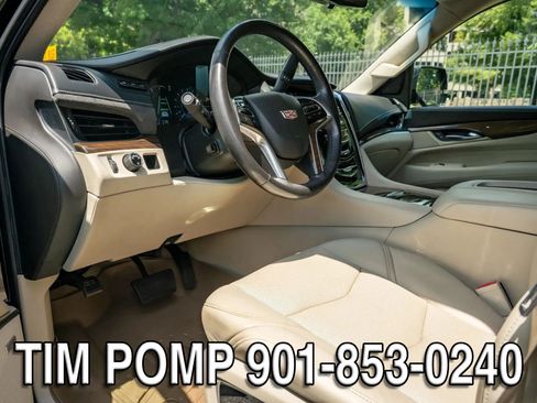 Used 2020 Cadillac Escalade Luxury RWD image 10