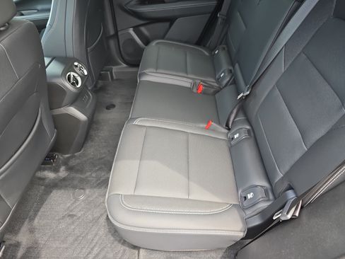 Used 2024 Chevrolet Blazer EV LT AWD/4WD image 15