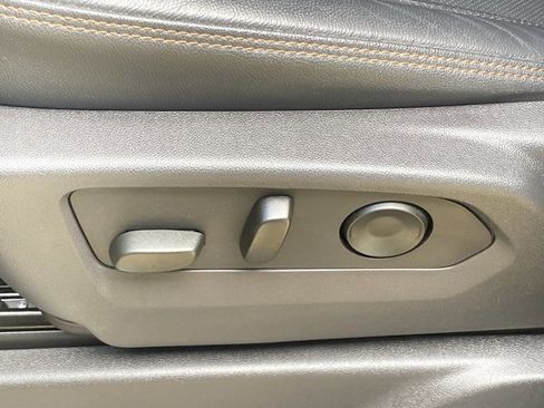 Used 2024 GMC Sierra 1500 AT4 w/ Technology Package image 21