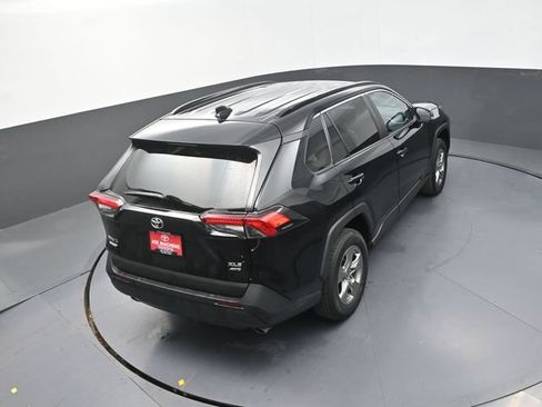 Used 2024 Toyota RAV4 XLE image 33