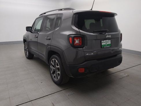 Used 2016 Jeep Renegade Latitude w/ Popular Equipment Group image 6