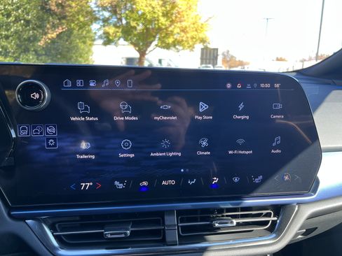New 2026 Chevrolet Equinox EV LT AWD/4WD image 24