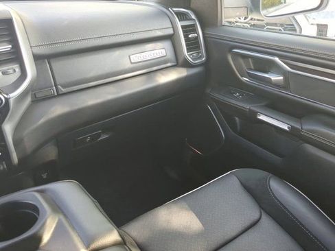 Used 2025 RAM 1500 Laramie AWD/4WD image 15