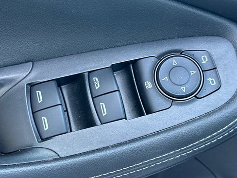Used 2024 Buick Encore GX Sport Touring FWD image 12
