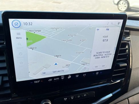 Used 2024 Ford Transit 350 XLT image 31