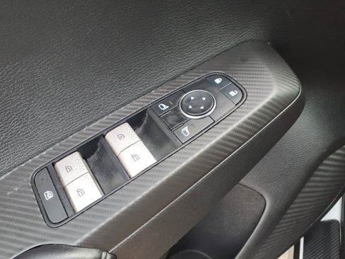 Used 2022 Mitsubishi Outlander ES image 9