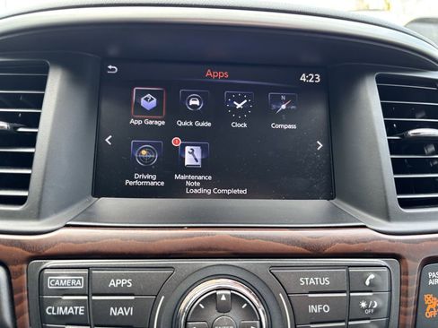 Used 2018 Nissan Pathfinder Platinum AWD/4WD image 18