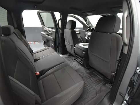 Used 2024 GMC Sierra 1500 SLE image 44