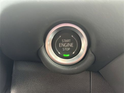 New 2025 Chevrolet Suburban Premier image 17