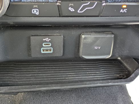 Used 2024 Ford F350 XLT w/ 360-Degree Camera Package AWD/4WD image 27