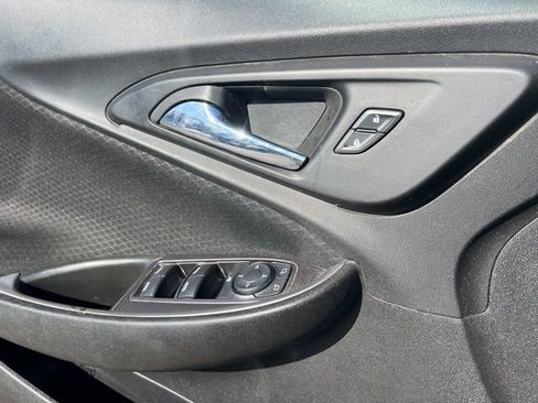 Used 2023 Chevrolet Malibu LT image 19