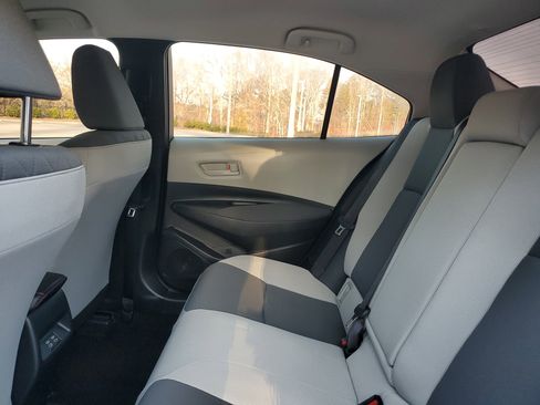 Certified 2023 Toyota Corolla LE image 10