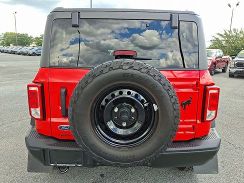 Used 2023 Ford Bronco Black Diamond AWD/4WD image 6