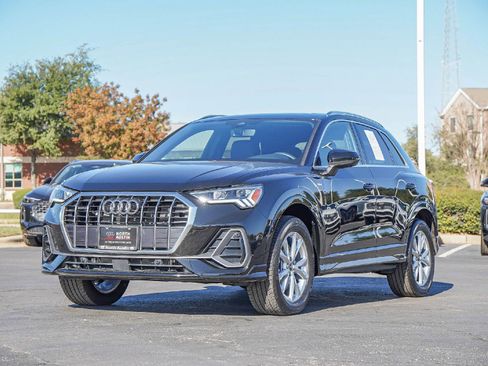 Certified 2025 Audi Q3 2.0T Premium Plus w/ Premium Plus Package image 7