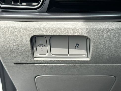 Used 2025 Kia Sorento S FWD image 33