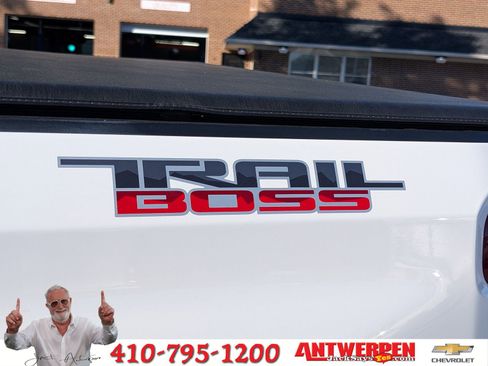 Used 2021 Chevrolet Silverado 1500 LT Trail Boss w/ Bed Protection Package image 10