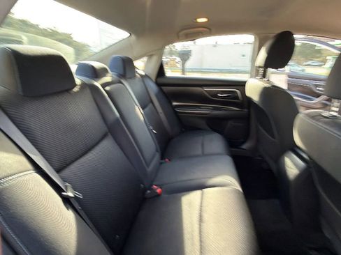 Used 2017 Nissan Altima 2.5 SR image 38