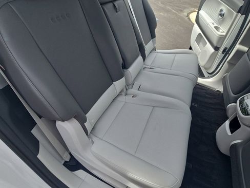 New 2026 Hyundai Ioniq 9 SEL image 11