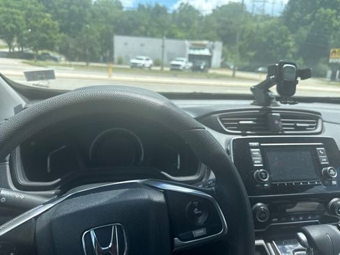 Used 2017 Honda CR-V LX image 7