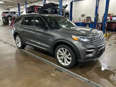 Certified 2023 Ford Explorer Platinum w/ Technology Package