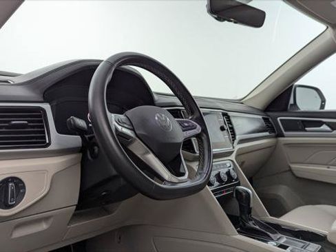 Used 2023 Volkswagen Atlas SE w/ Panoramic Sunroof Package FWD image 29