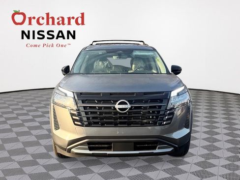 New 2026 Nissan Pathfinder SL image 8