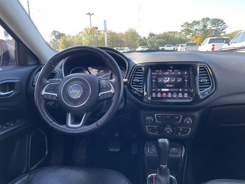 Used 2019 Jeep Compass Limited image 25