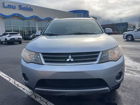 Used 2008 Mitsubishi Outlander XLS image 3