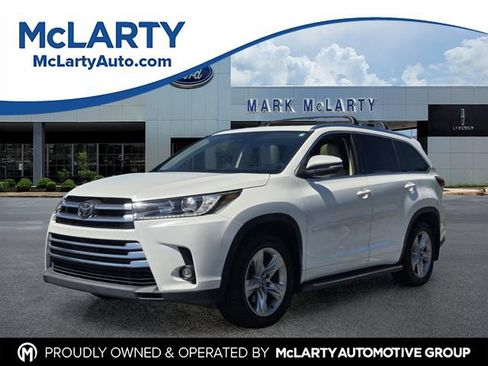 Used 2019 Toyota Highlander Limited FWD image 1