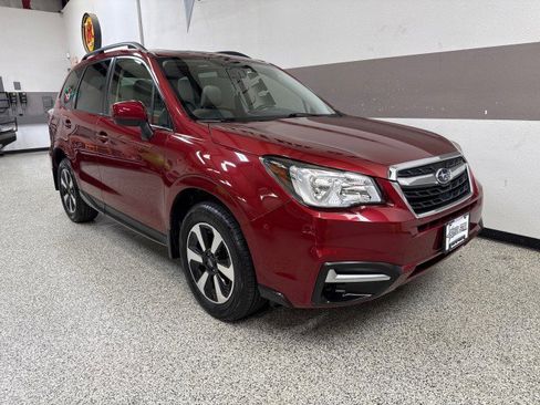 Used 2017 Subaru Forester 2.5i Premium w/ All-Weather Package image 42