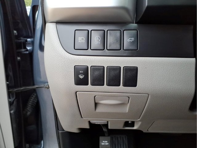 Used 2018 Toyota Highlander XLE AWD/4WD image 14