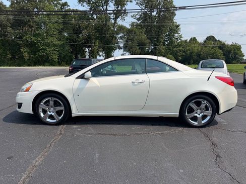 Used 2009 Pontiac G6 GT w/ Sport Package 1 FWD image 1